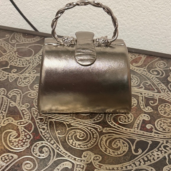 Rodo Metallic gold Clutch - Picture 7 of 7